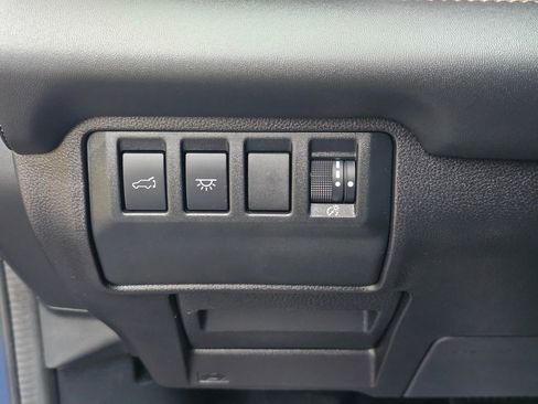 Used 2025 Subaru Ascent Bronze Edition AWD/4WD image 27