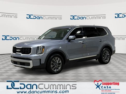 Used 2024 Kia Telluride LX AWD/4WD image 1