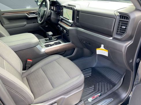 Used 2025 Chevrolet Silverado 1500 RST w/ Z71 Off-Road Package image 31