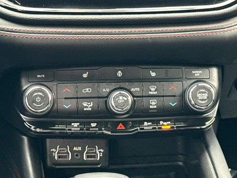 Used 2023 Dodge Durango R/T w/ Blacktop Package AWD/4WD image 23