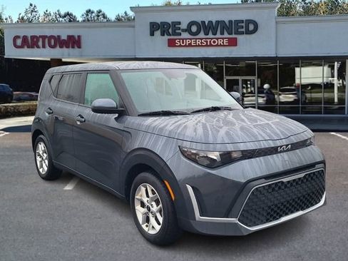 Used 2023 Kia Soul LX w/ LX Technology Package image 1