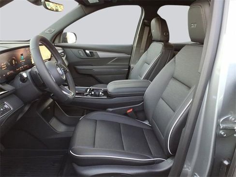 New 2026 Buick Enclave Sport Touring w/ Power Package image 18