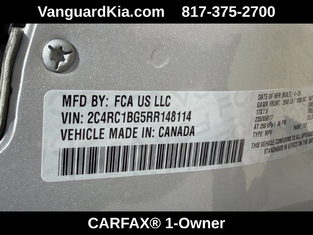 Used 2024 Chrysler Pacifica Touring-L FWD image 37
