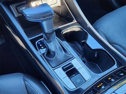 Used 2024 Hyundai Santa Cruz Limited image 22