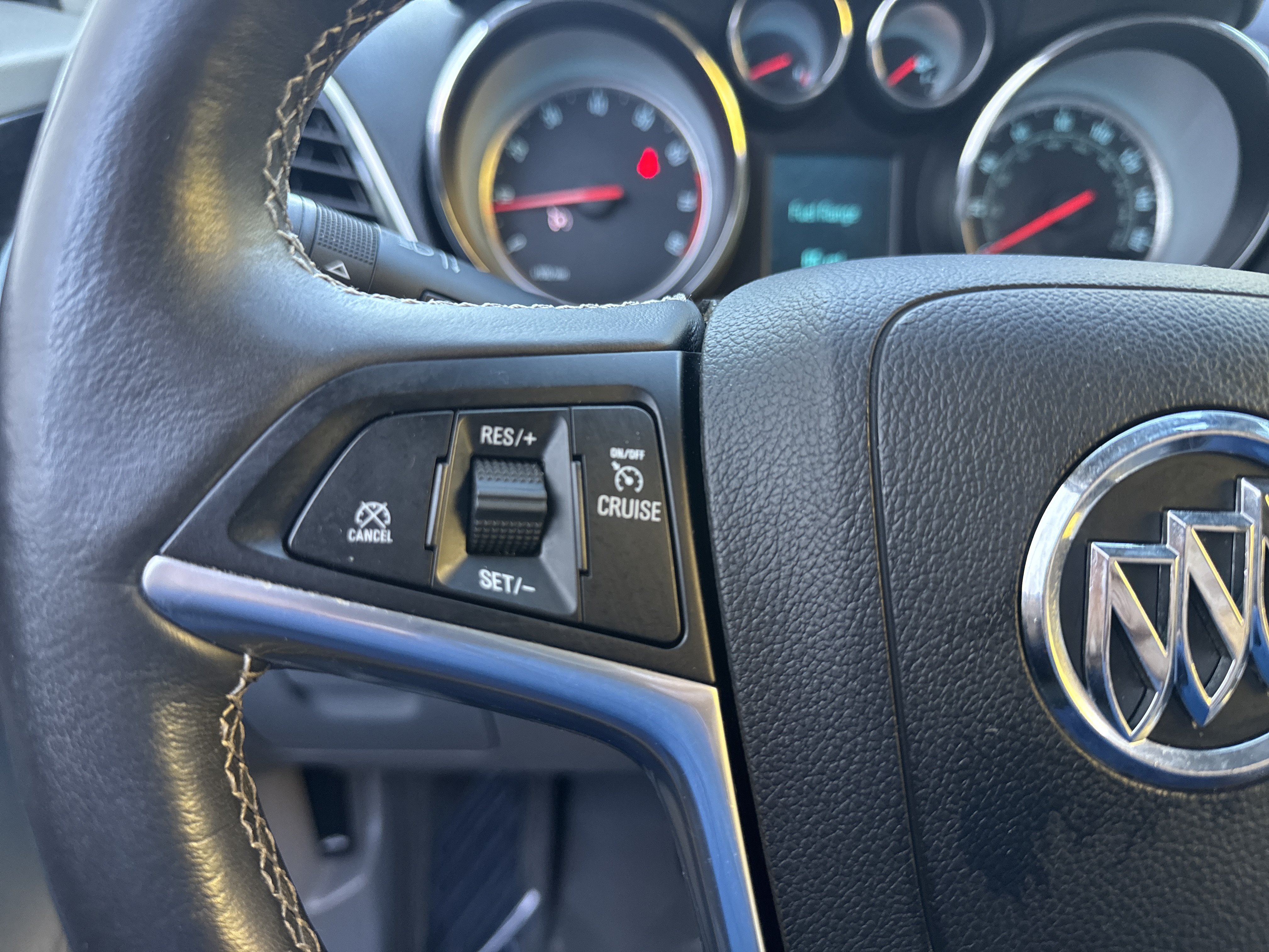 Used 2015 Buick Encore Leather AWD/4WD image 21