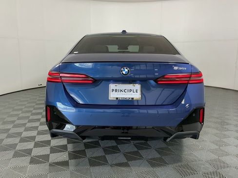 Certified 2025 BMW 530i w/ M Sport Package RWD image 6