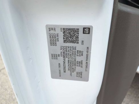 Used 2022 Chevrolet Express 2500 Extended w/ Driver Convenience Package image 30