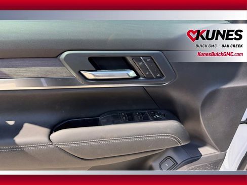 New 2026 GMC Terrain Denali w/ LPO, Floor Liner Package AWD/4WD image 10