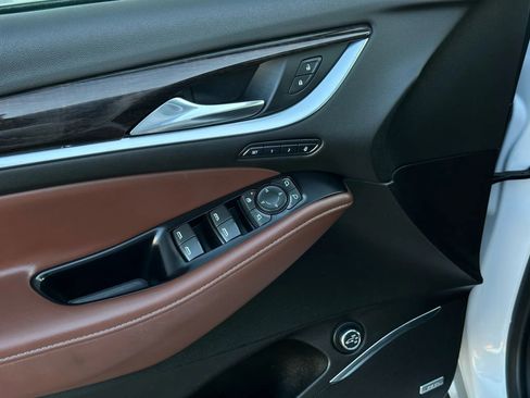 Used 2019 Buick Enclave Avenir w/ Avenir Technology Package image 10