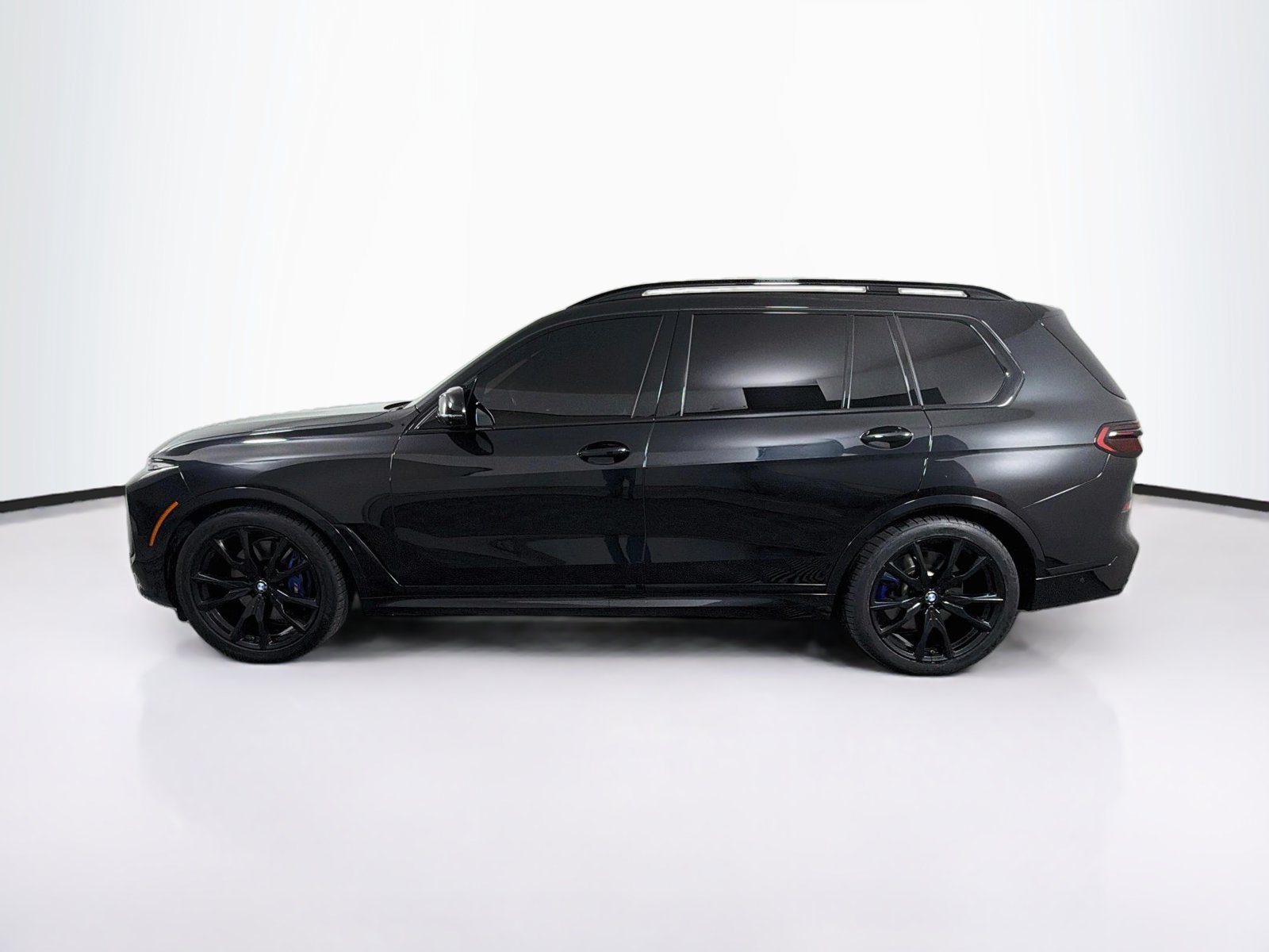 Certified 2024 BMW X7 M60i w/ Executive Package AWD/4WD image 4