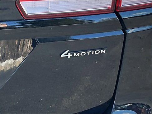 Used 2023 Volkswagen Atlas SEL R-Line image 30