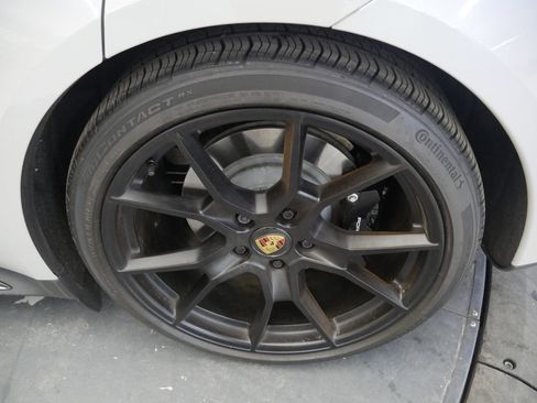 Certified 2023 Porsche Taycan GTS image 13