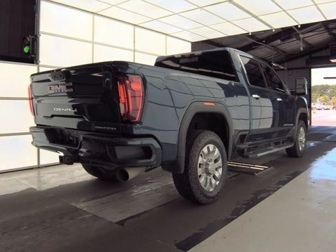 Used 2020 GMC Sierra 2500 Denali w/ Denali Ultimate Package AWD/4WD image 4