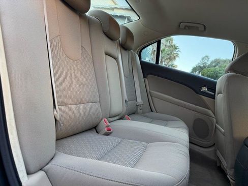 Used 2010 Ford Fusion SE FWD image 64