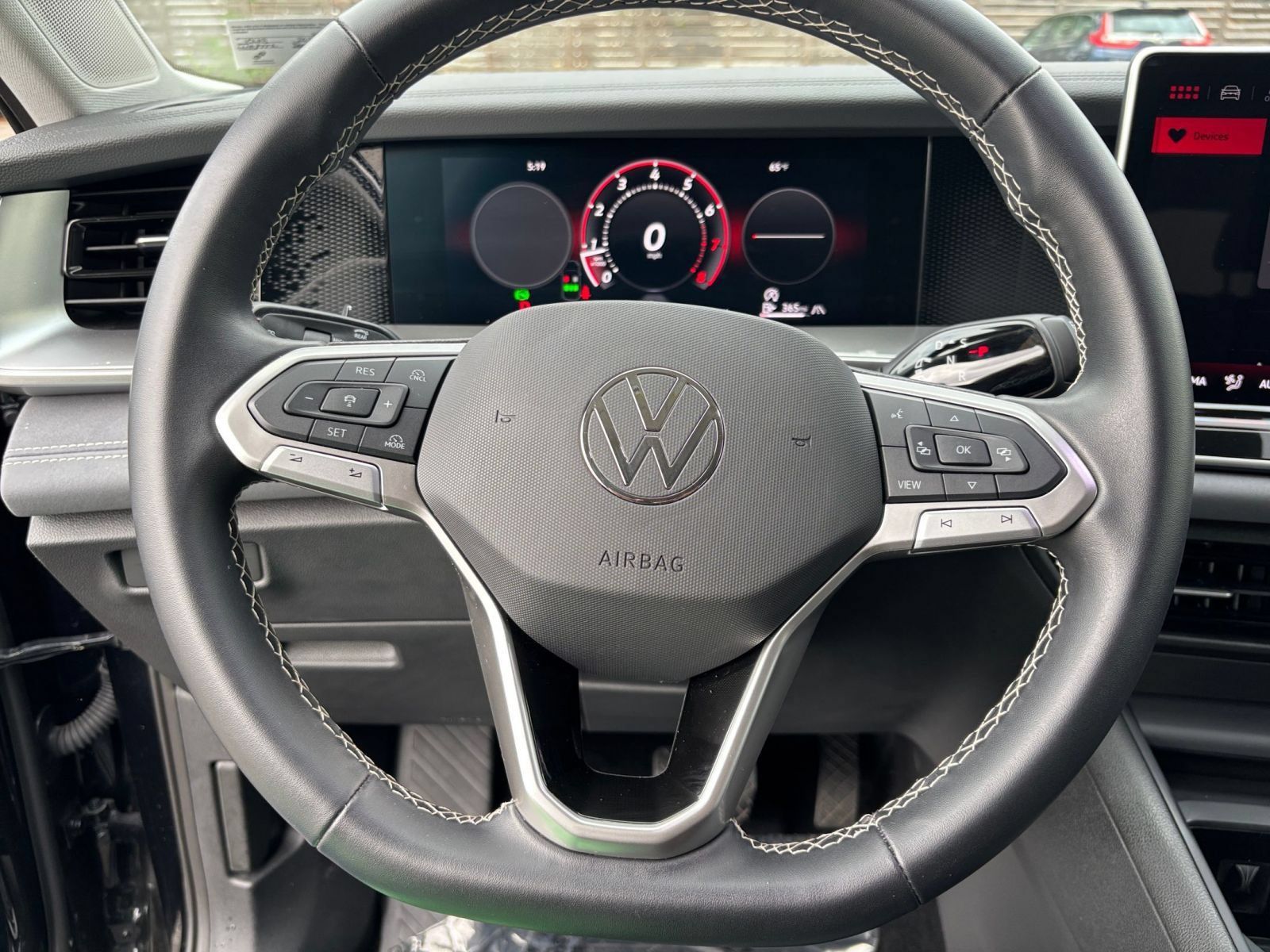 Used 2026 Volkswagen Tiguan SE AWD/4WD image 30