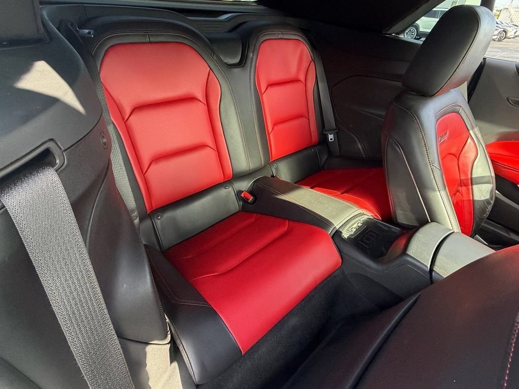 Used 2021 Chevrolet Camaro SS RWD image 13