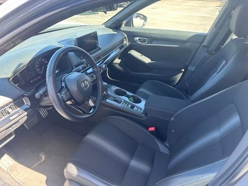 Used 2025 Honda Civic Sport image 5