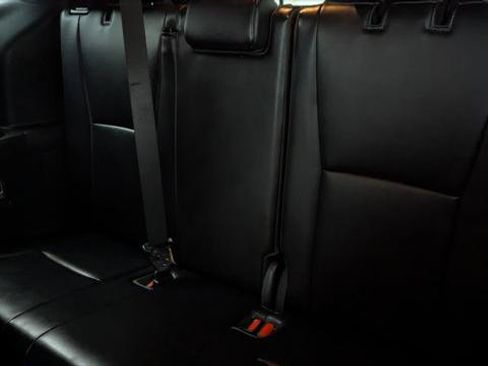 Used 2023 Toyota Highlander XSE FWD image 18