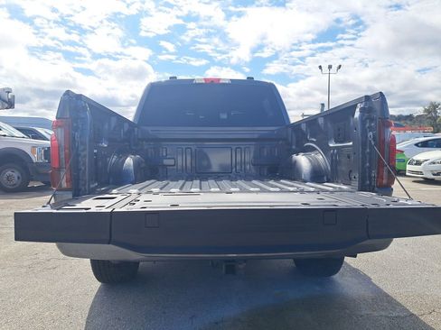 Used 2025 Ford F150 Platinum w/ Equipment Group 702A High image 9