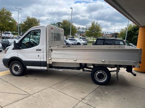 Used 2019 Ford Transit 250 138 RWD image 6