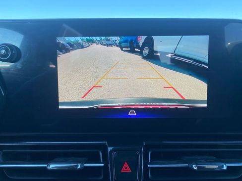 Used 2025 Chevrolet TrailBlazer RS w/ Convenience Package image 9