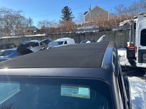 Used 2022 Jeep Wrangler Unlimited Sahara w/ Cold Weather Group image 6