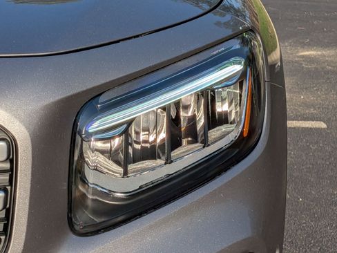 New 2026 Mercedes-Benz GLB 250 image 6