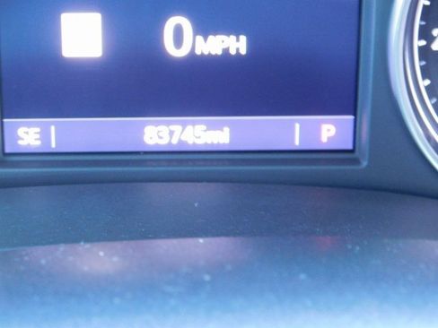 Used 2021 Buick Enclave Essence w/ Sport Touring Edition image 37