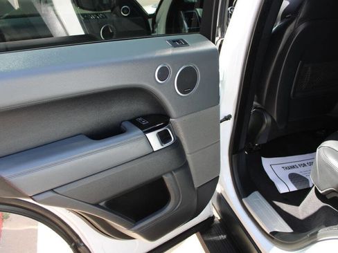 Used 2014 Land Rover Range Rover Sport Supercharged image 13