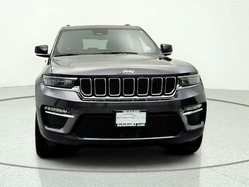 Used 2025 Jeep Grand Cherokee Limited AWD/4WD image 2