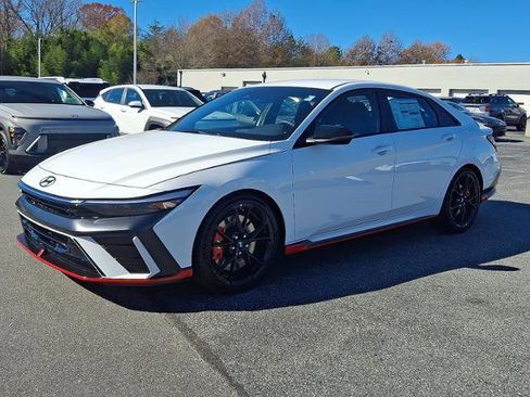 New 2025 Hyundai Elantra N image 2