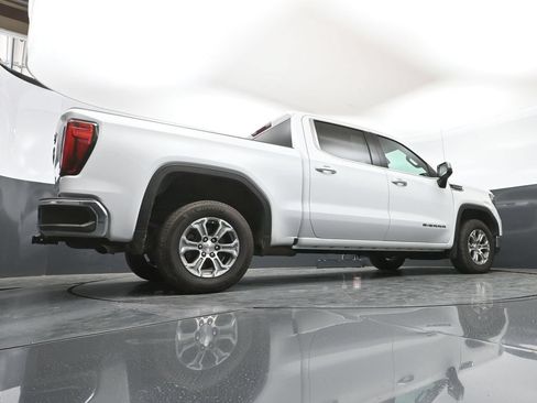 Used 2024 GMC Sierra 1500 SLT RWD image 47
