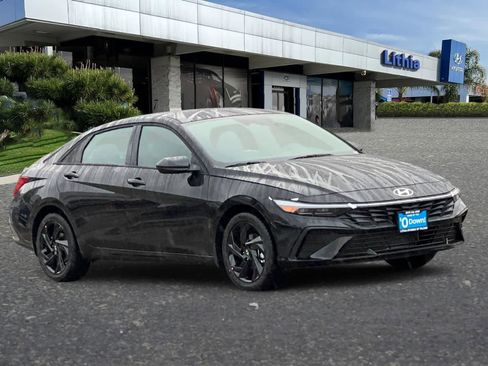 New 2026 Hyundai Elantra Sport FWD image 10