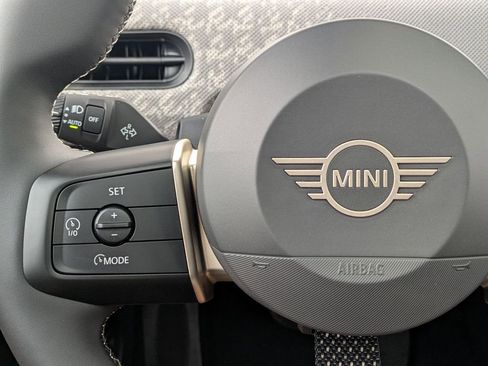 New 2026 MINI Cooper 2-Door Hardtop FWD image 16
