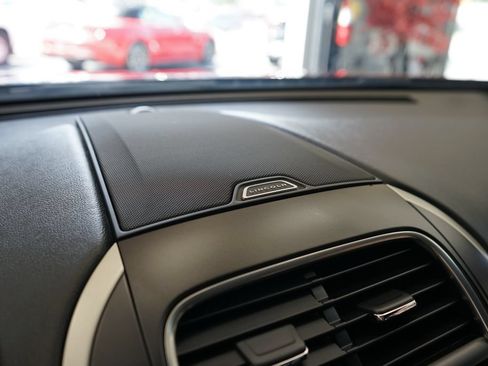 Used 2018 Lincoln MKX Reserve w/ Lincoln MKX Climate Package FWD image 35