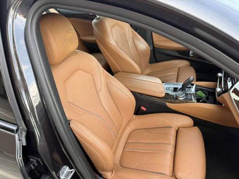 Used 2018 BMW 540i w/ M Sport Package RWD image 20