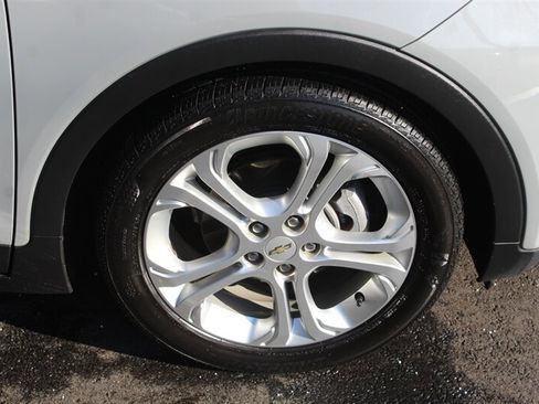 Used 2019 Chevrolet Bolt LT FWD image 23