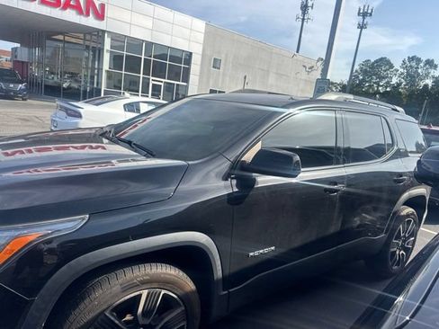 Used 2019 GMC Acadia SLT w/ Black Edition FWD image 6