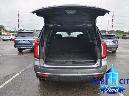 Used 2021 GMC Yukon Denali w/ Denali Ultimate Package AWD/4WD image 23