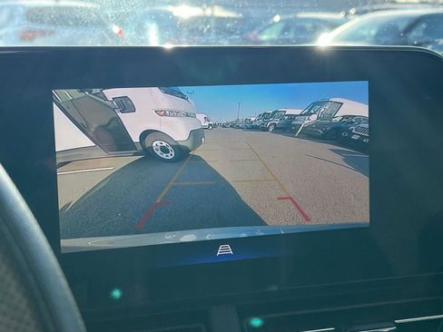 Used 2025 Chevrolet Trax LT image 17