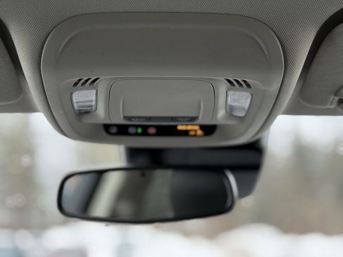 Certified 2023 Buick Envision Essence image 22