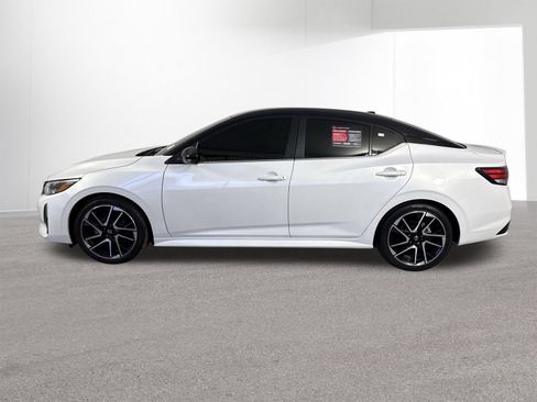 Certified 2024 Nissan Sentra SR FWD image 29