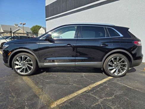 Used 2022 Lincoln Nautilus Reserve w/ Equipment Group 202A image 5