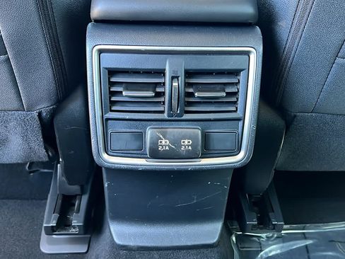 Certified 2024 Subaru Forester Premium AWD/4WD image 26