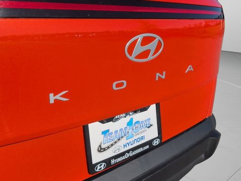 Used 2024 Hyundai Kona SEL image 42