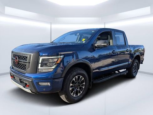 Used 2024 Nissan Titan PRO-4X w/ Pro-4x Convenience Package AWD/4WD image 5