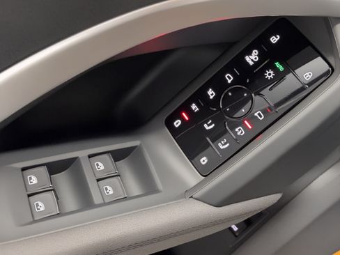 New 2026 Audi SQ5 Premium Plus AWD/4WD image 15