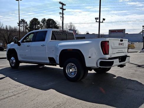 Used 2024 GMC Sierra 3500 Denali w/ Denali Reserve Package image 4
