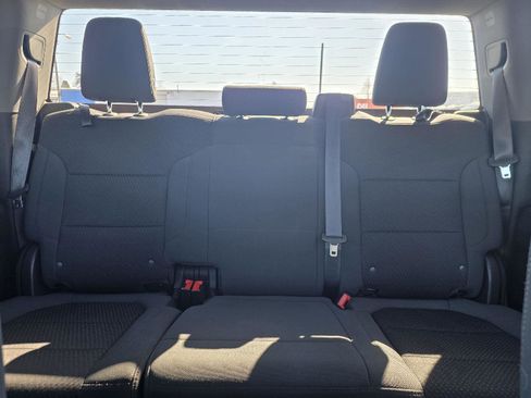 Used 2021 Chevrolet Silverado 2500 Custom w/ Custom Value Package image 7