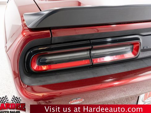 Used 2022 Dodge Challenger SXT w/ Blacktop Package RWD image 9